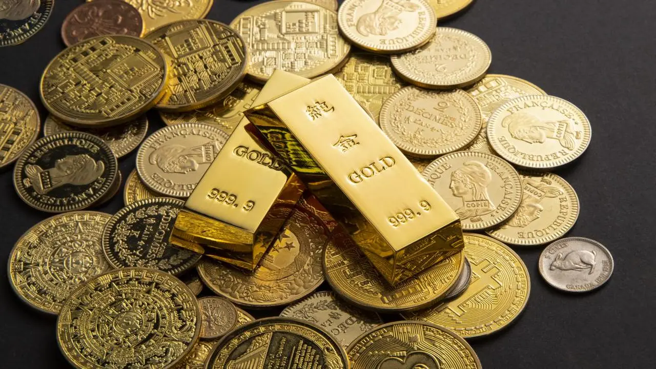 تراجع سعر الذهب في مصر وسط صعود عالمي متأثراً بتوترات الشرق الأوسط